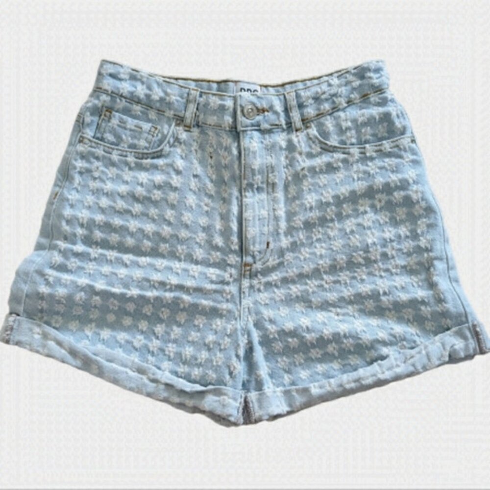 Bdg Urban Outfitters Distressed  High Waist Rise Light Wash Mom Jean